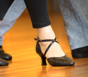 Chaussures de danse latine professionnelles pour femmes avec des
